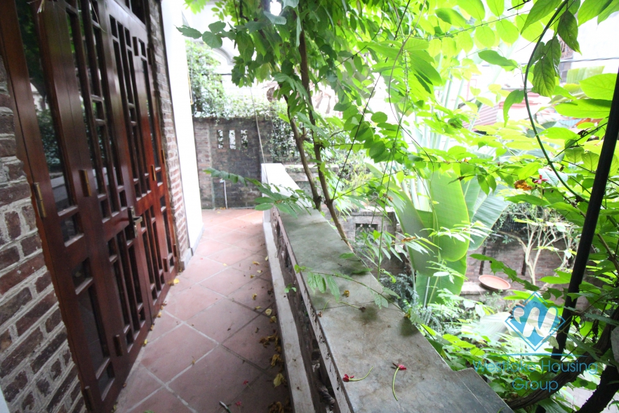 A unique villa with a luscious garden and swimming pool for rent in Tay Ho